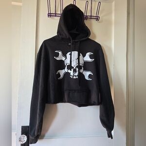 The Drive Clothing Black Skull Cropped Hoodie M